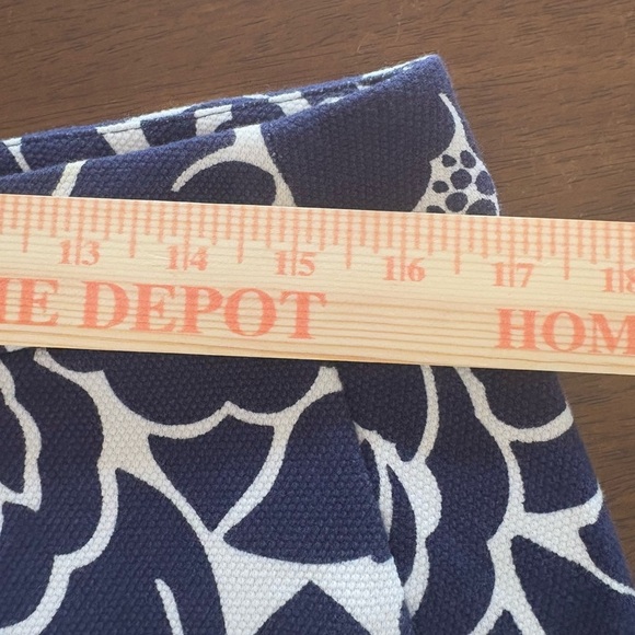 Boden Navy/ Ivory Stretchy Cotton Knit A-Line Mini Skirt. Inverted Front Pleat - Picture 7 of 15